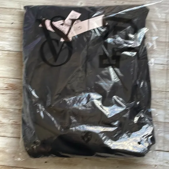 🆕 VICTORIA'S SECRET VS WOMEN’S LUXE CREPE LONG ROBE M-L BLACK