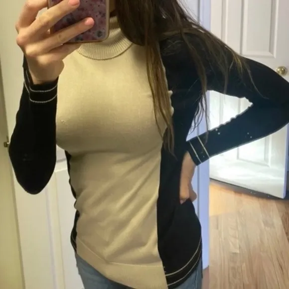 525 Turtleneck sweater