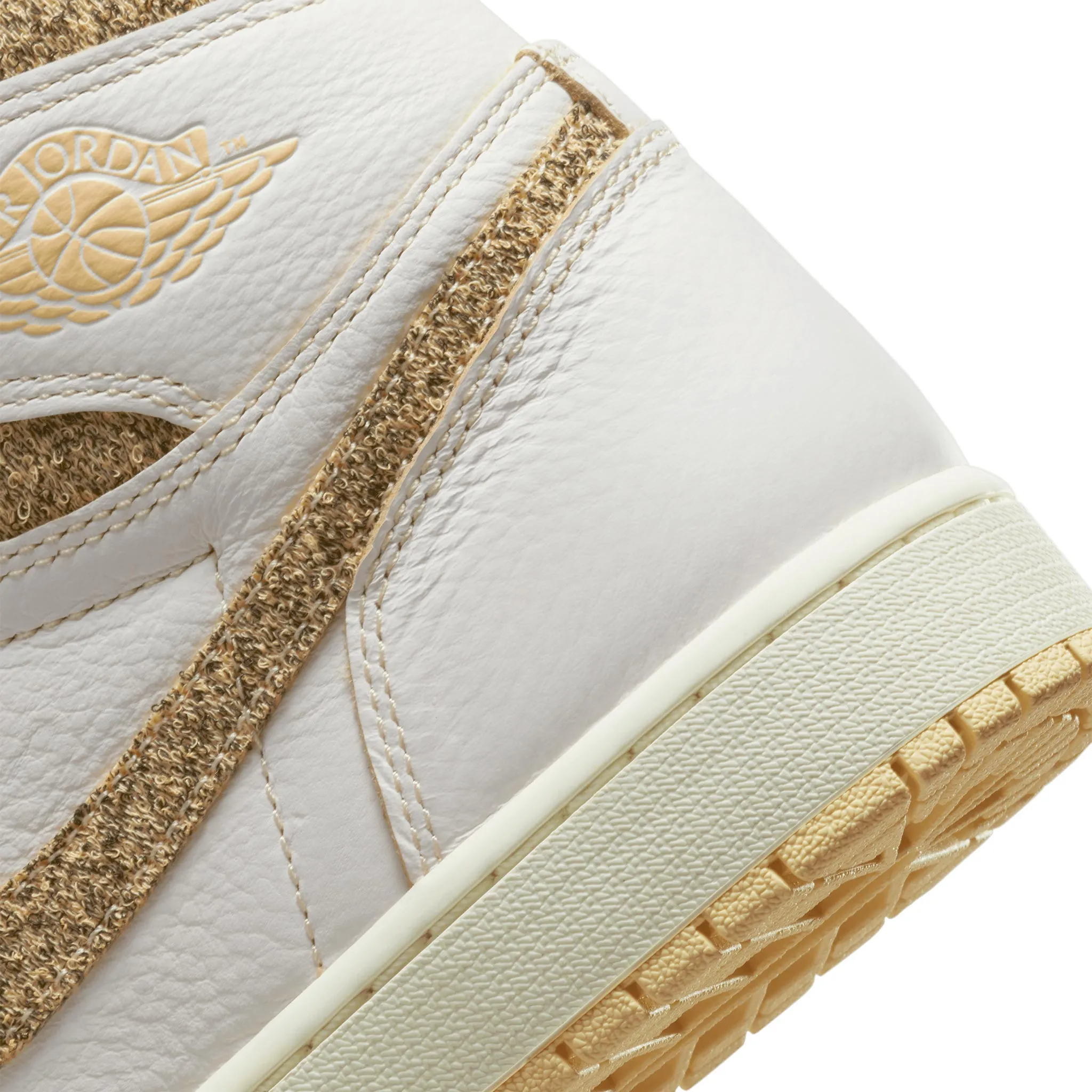 Air Jordan 1 Retro High Craft FD8631-100 Sail