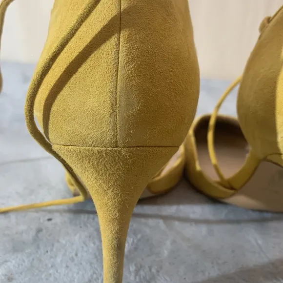 Aldo Yellow Suede Ankle Tie High Heels Size 9