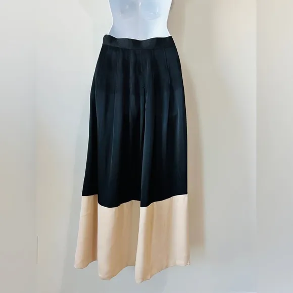 &amp; Other Stories Contrasting Pleated Satin A-line Midi Skirt NWOT US Size 2