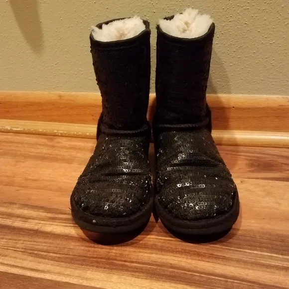 Authentic Ugg black sparkly sequin boots size 2