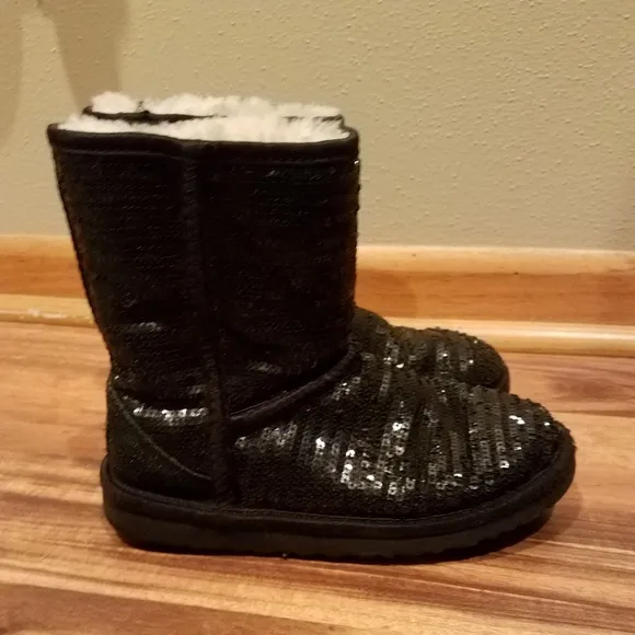 Authentic Ugg black sparkly sequin boots size 2