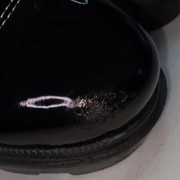 AZALEA WANG Patent Lug Sole Lace-Up Womens Boots.