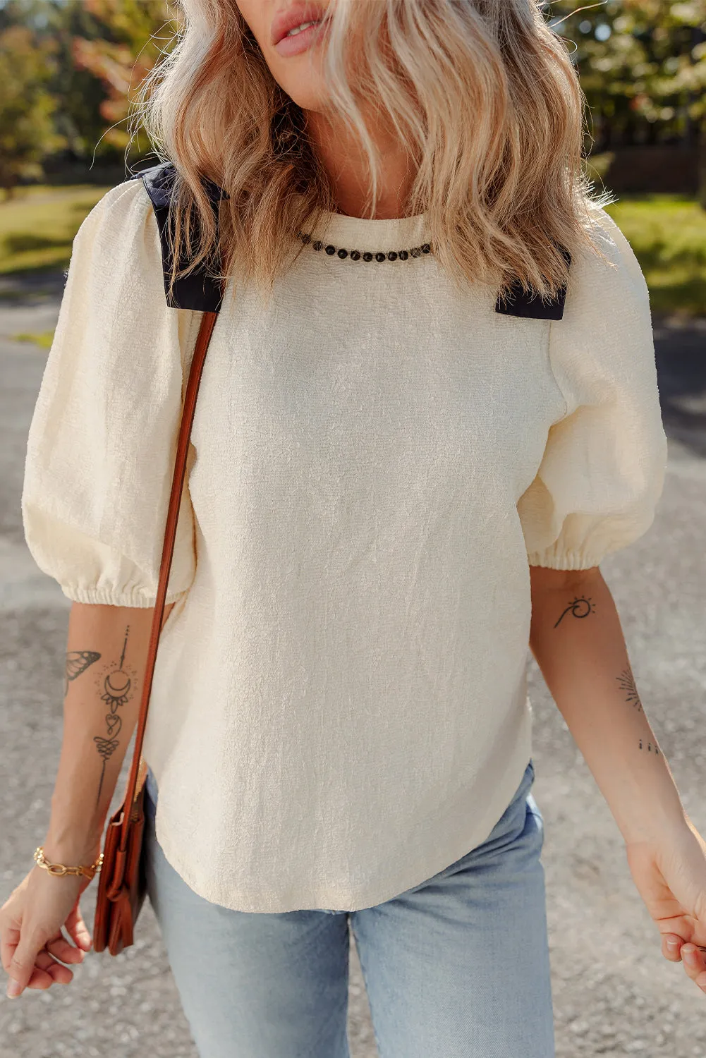 Beige Beaded Crewneck Colorblock Bow Shoulder Puff Sleeve Blouse