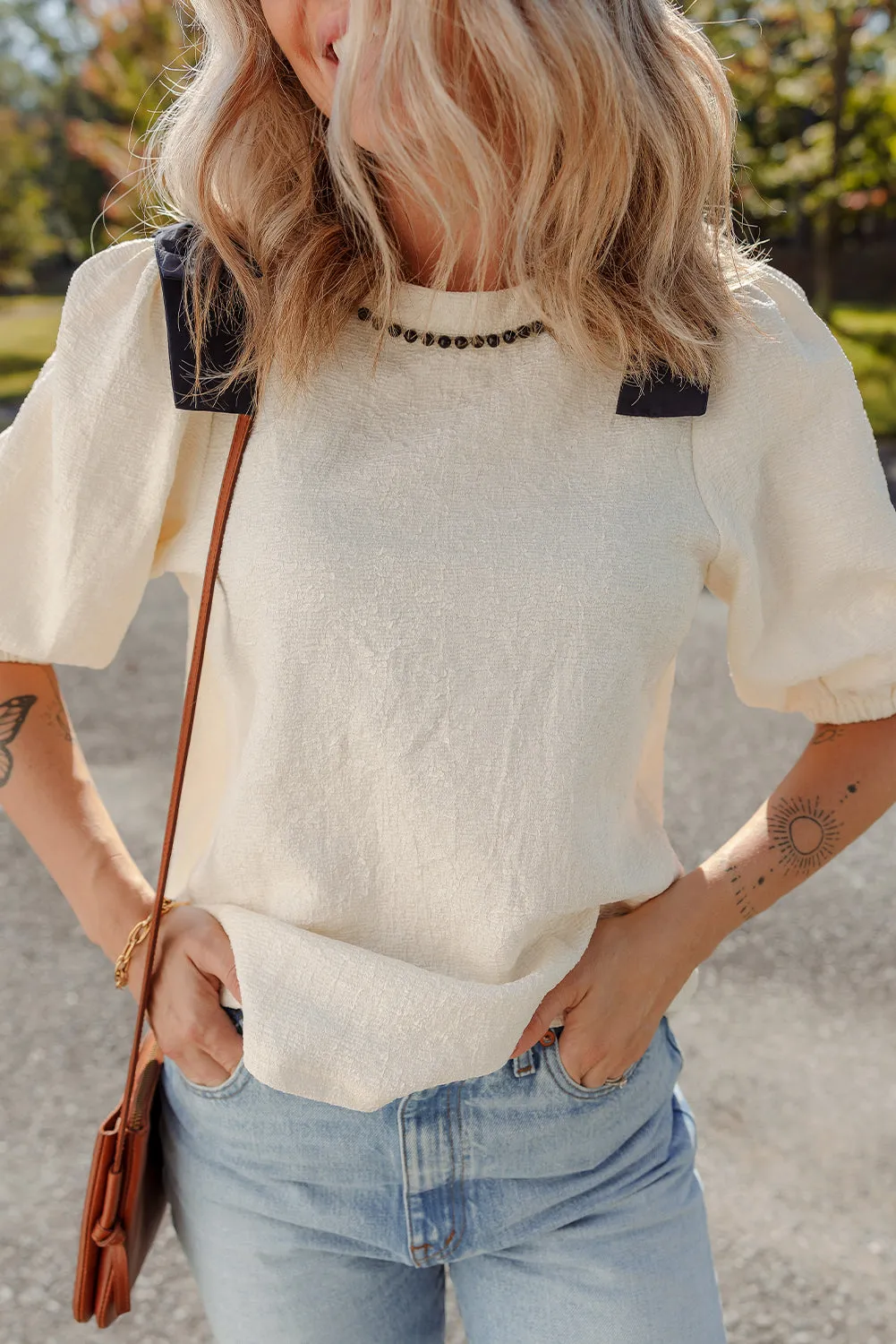 Beige Beaded Crewneck Colorblock Bow Shoulder Puff Sleeve Blouse
