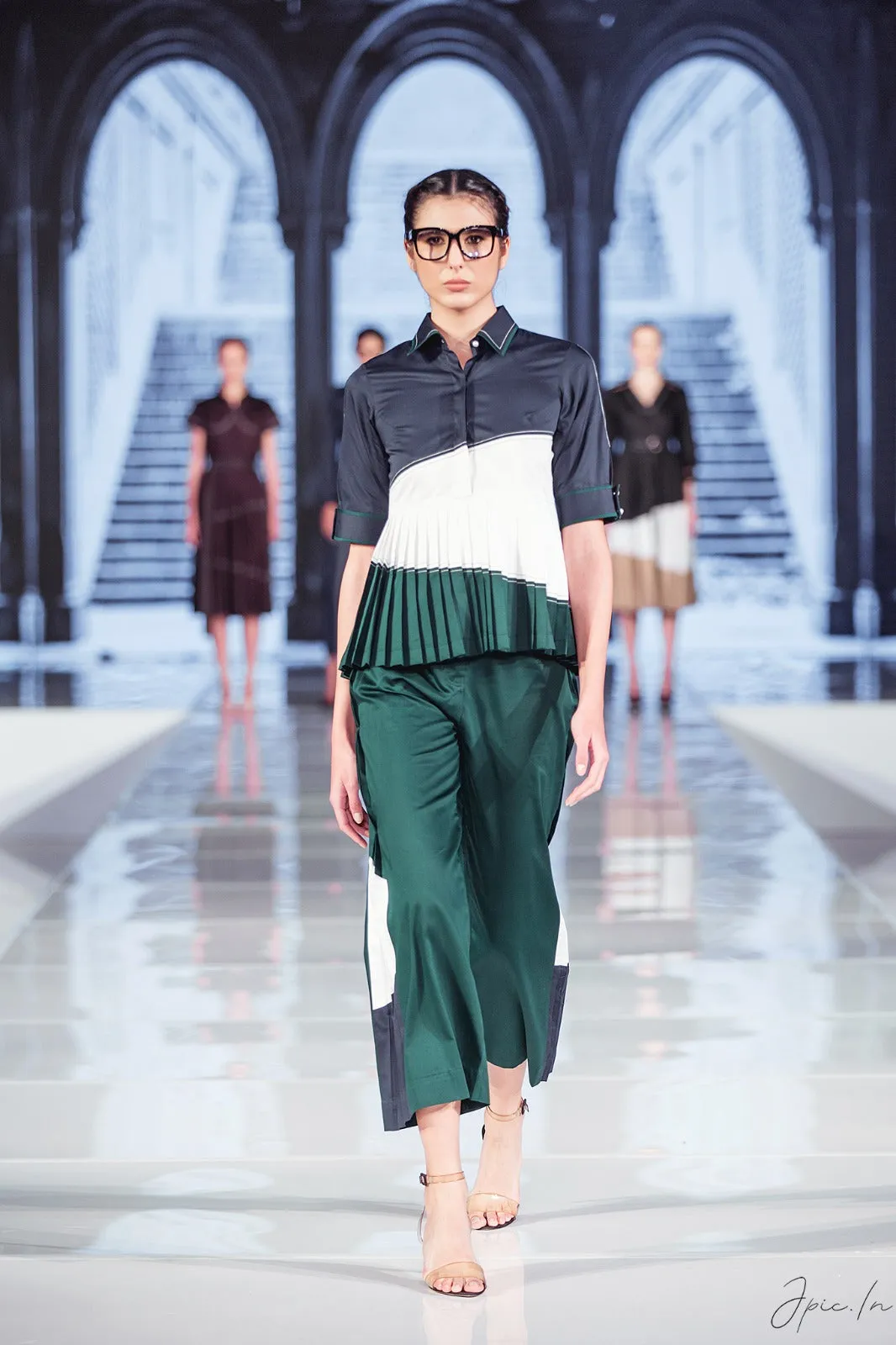 Bijli Top (Navy Blue and Green)