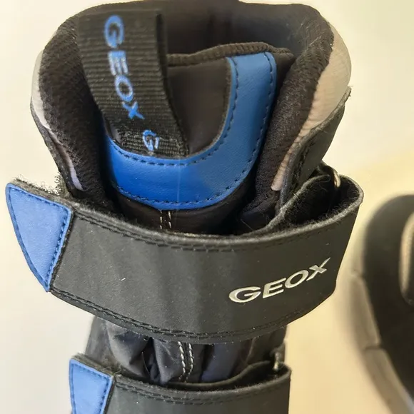 Boys Geox waterproof snow boots -worn twice