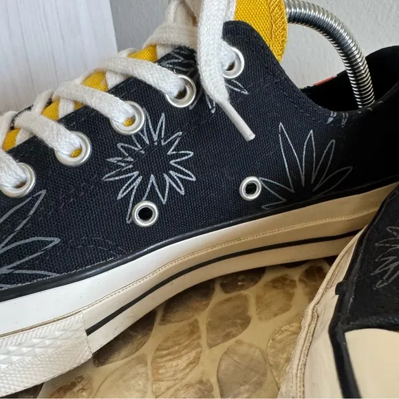 Converse Chuck 70 Ox Sunny Floral Low Top Sneakers Size 9 Mens