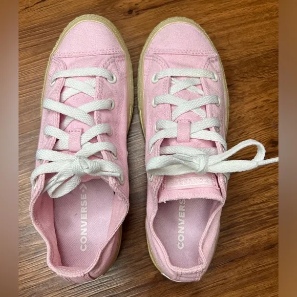 Converse CTAS Ox Cherry Blossom Pink Low Top U Canvas Sneakers Girls Size 4 NEW
