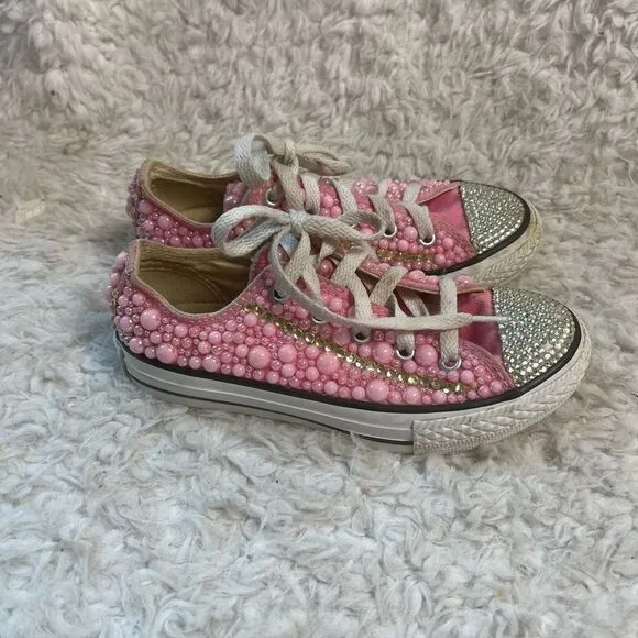 Converse little girl pink Bling low top lace up pink sneakers size 12