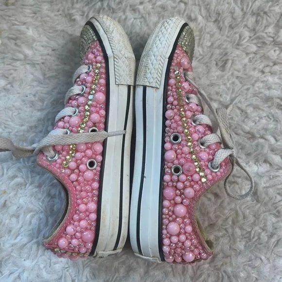 Converse little girl pink Bling low top lace up pink sneakers size 12