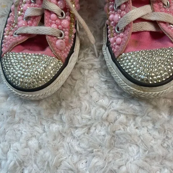 Converse little girl pink Bling low top lace up pink sneakers size 12
