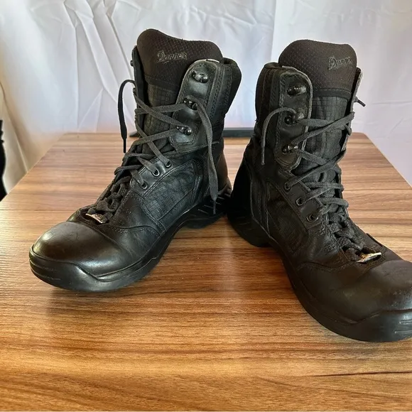 Danner boots Mens 8 Kinetic GTX leather Goretex slip resistant work combat black