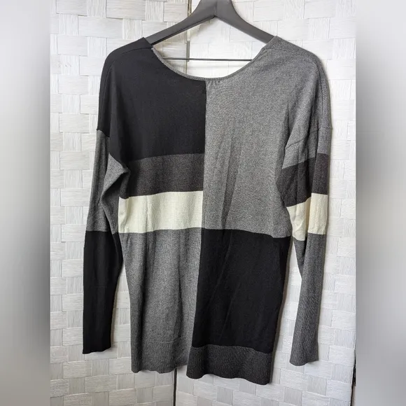 Etcetera Colorblock Sweater in Black, Gray, White excellent used condition XS