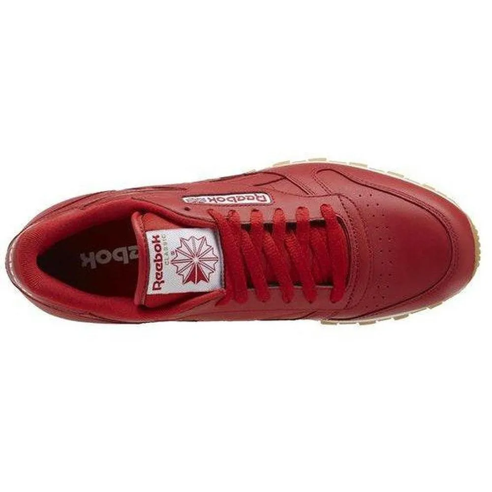 Everyone craves a classic and, with a gum rubber sole, this shoe imparts an added element of style. Plus quality cushion and durability come standard so you'll be wearing this sneaker everywhere. KIDS