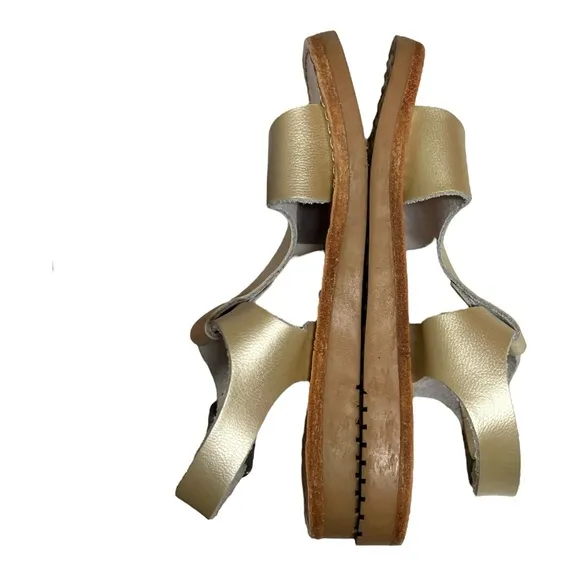 Freshly Picked Toddler Platinum Leather Malibu Sandal Size 6