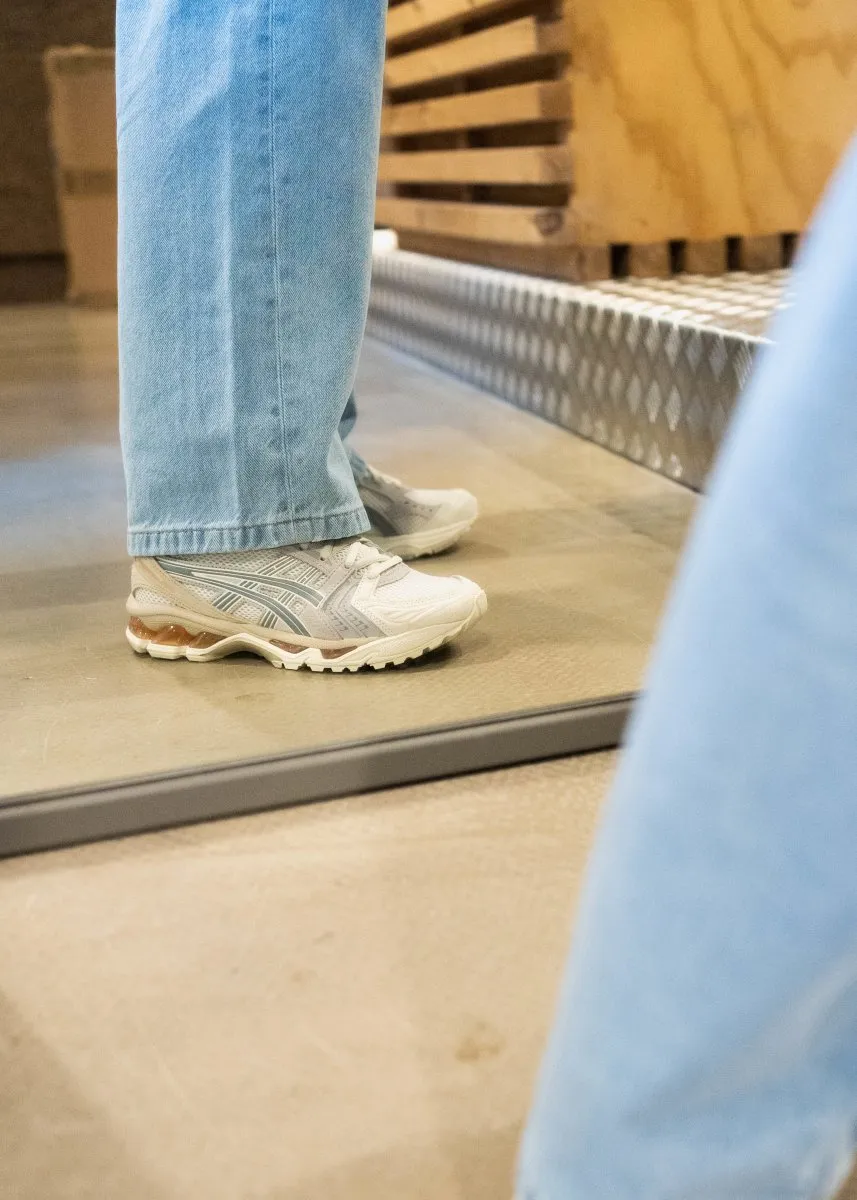 Gel Kayano 14 - Birch/Clay Grey