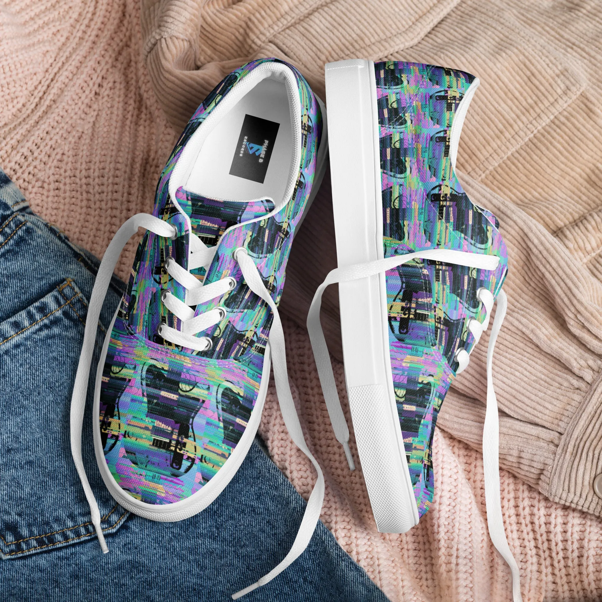 Glitch Guitar Men’s lace-up canvas shoes
