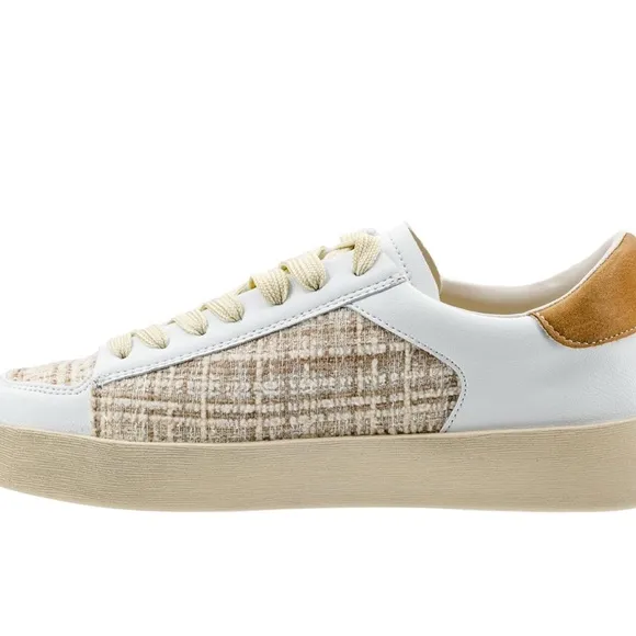 Hey Girl by Corky’s White and Tan Low-Top Sneakers with Sporty Style NIB