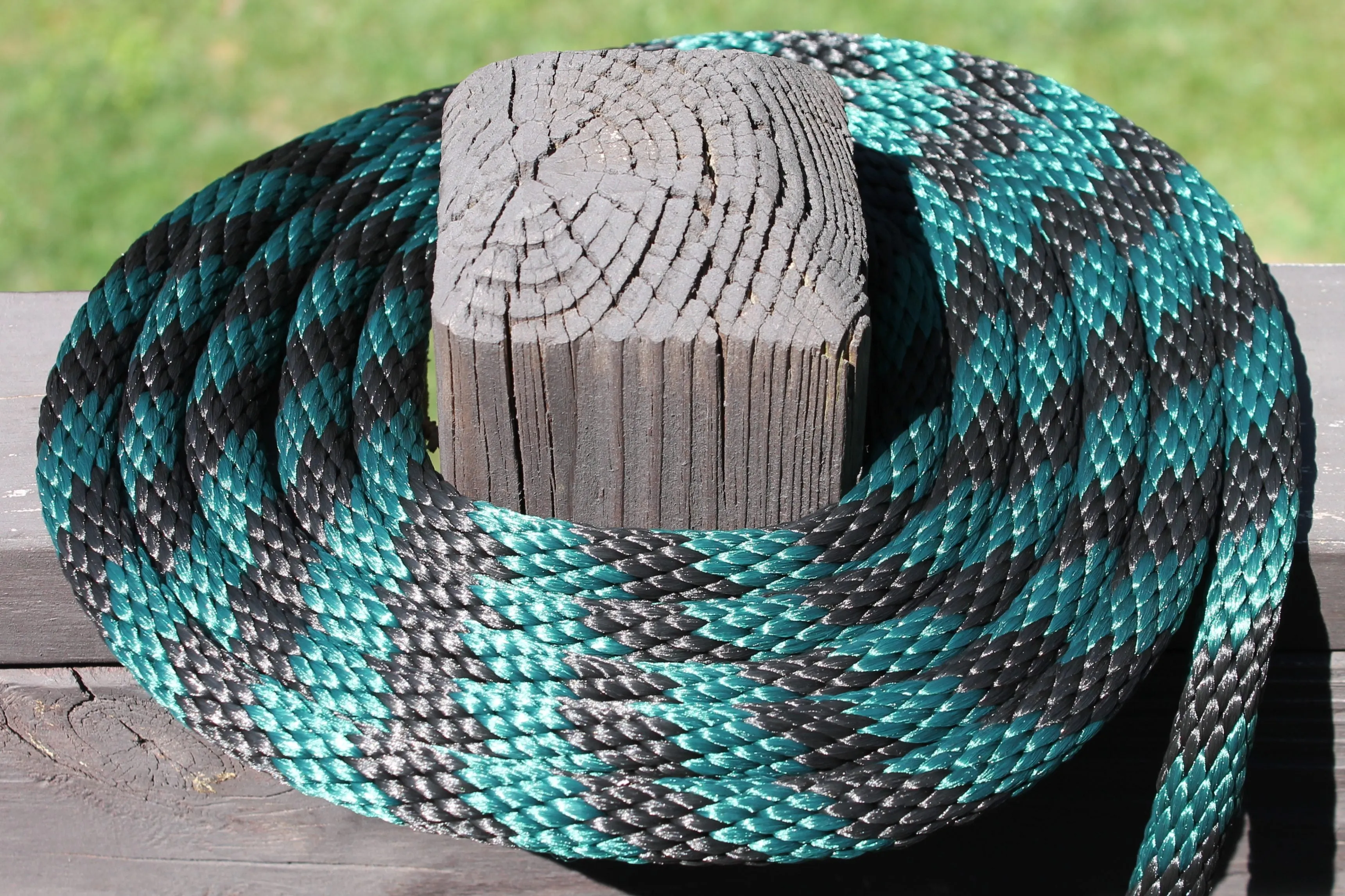 Hunter Green and Black Solid Braided Multifilament Polypropylene Rope