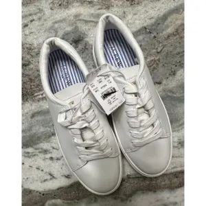 J Crew Road Trip Sneakers Womens 7 M Lace Up White Leather Casual Comfort