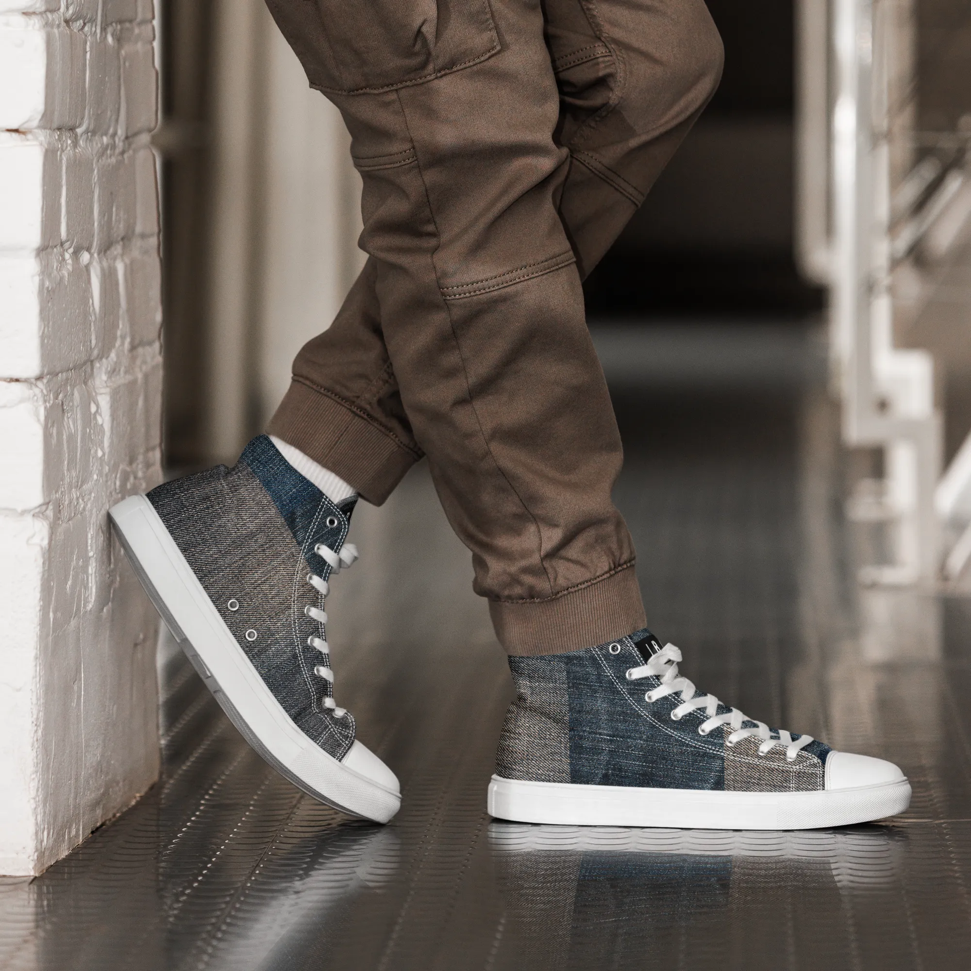 Jailbirds Men’s high canvas shoes