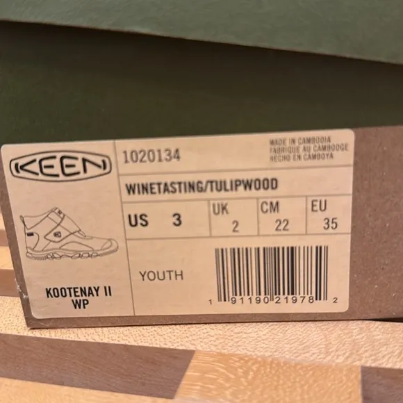 KEEN Youth Kootenay II Waterproof Boot-  NEW