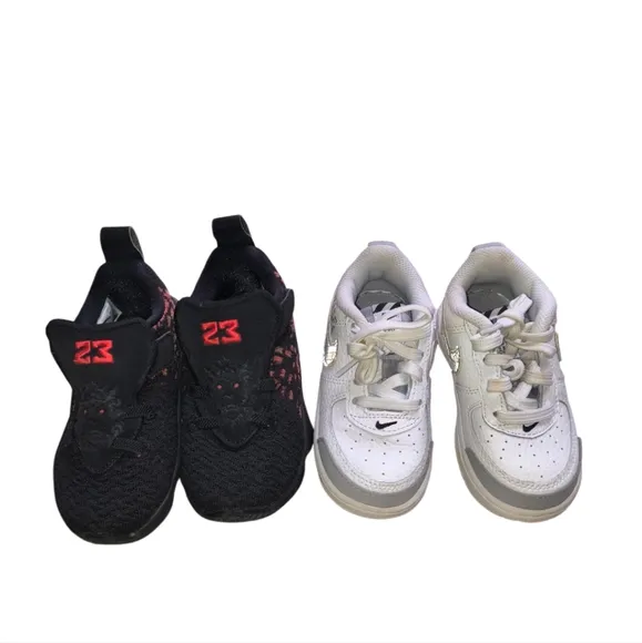 Kids Nike Sneakers Set