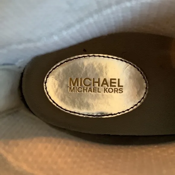 Michael Kors Kendra stretch knit sock boot in silver with pink bottoms. Sz 7-8.5