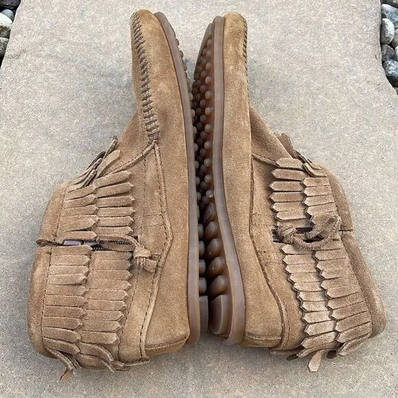 Minnetonka Moccasin Boots Leather Suede Side Zip Brown Size 4 youth