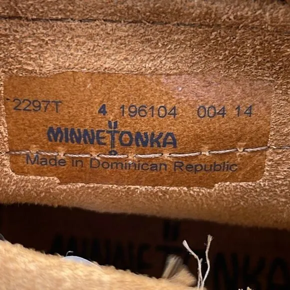 Minnetonka Moccasin Boots Leather Suede Side Zip Brown Size 4 youth