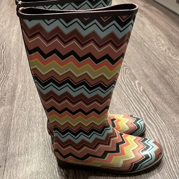 Missoni for Target Rain Boots in Zig Xag Venetian size 8