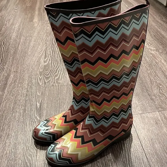 Missoni for Target Rain Boots in Zig Xag Venetian size 8