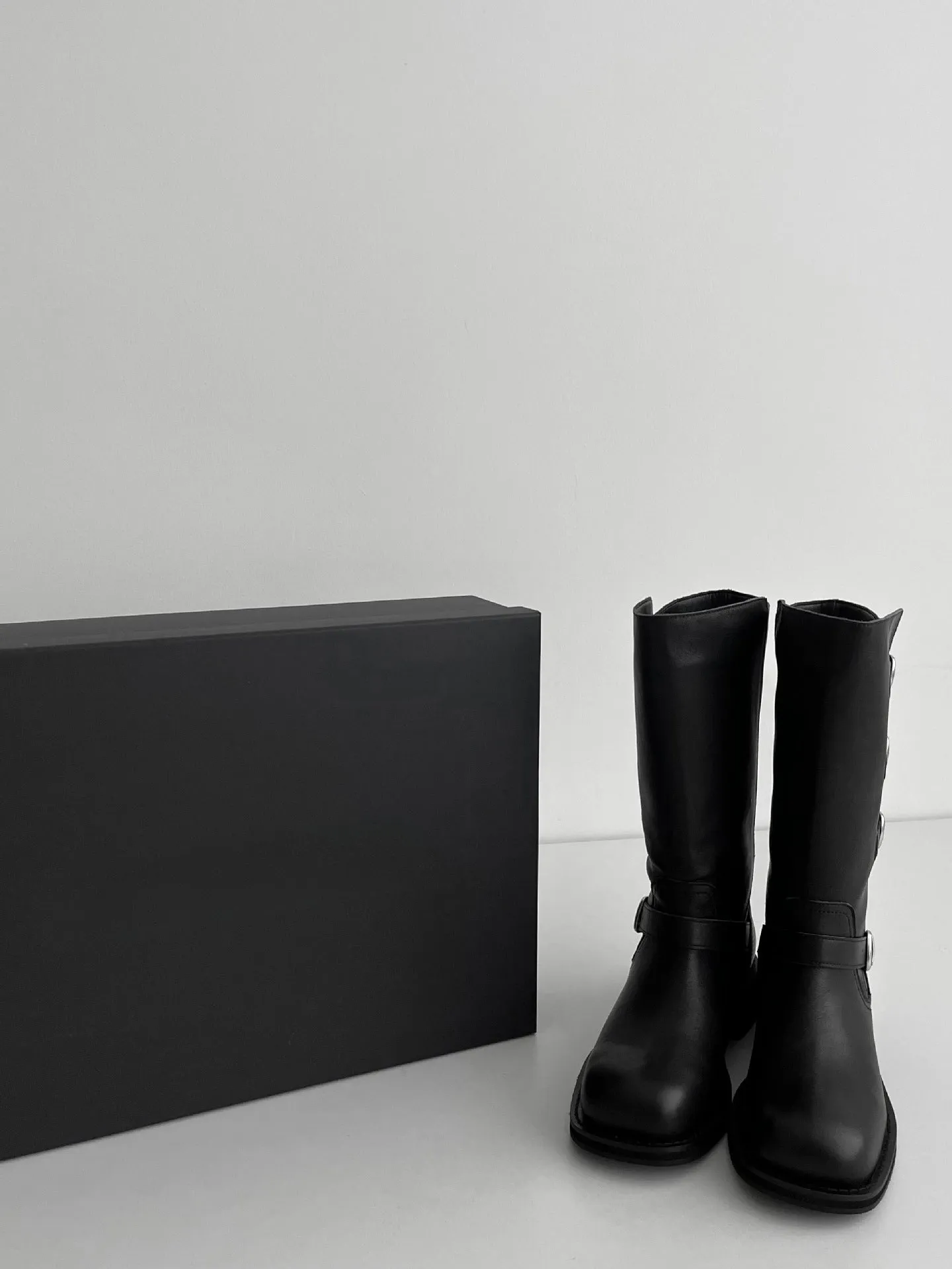 NEW & INSTOCK  - Korean Leather Buckle Up Martin Boots