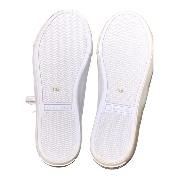 NEW ‼️ GUESS GBG Los Angeles Monogram Lace Up Sneakers Size 11