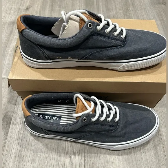 New in Box Men’s Sperry Striper II CVO Sneaker Navy Size 13