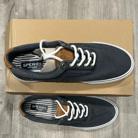 New in Box Men’s Sperry Striper II CVO Sneaker Navy Size 13