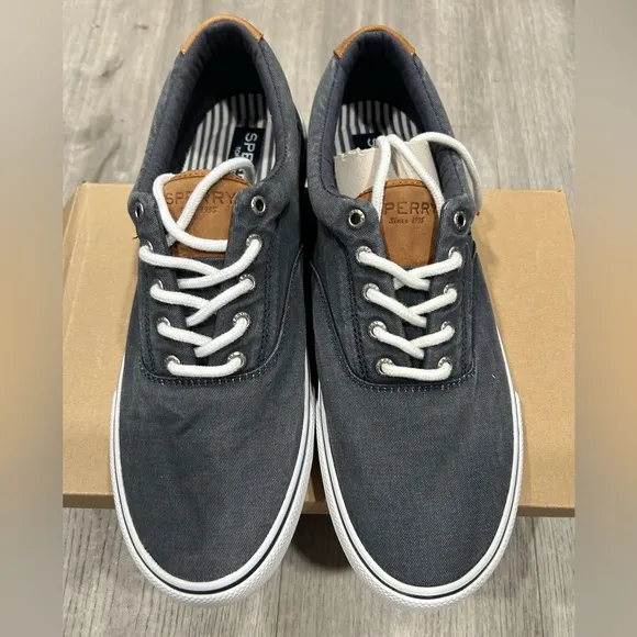 New in Box Men’s Sperry Striper II CVO Sneaker Navy Size 13