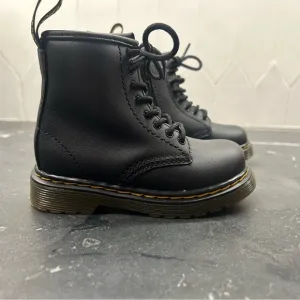 New without box, TODDLER 1460 SOFTY T LEATHER LACE UP BOOTS