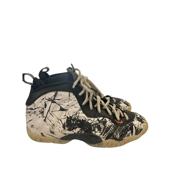 Nike Air Foamposite One Youth  size 6.5Y Splatter Black  White  Sneakers shoe