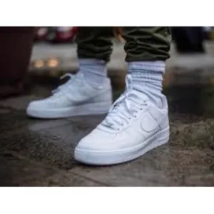 Nike Air Force 1 '07 Low Top Sneakers TripleWhite Men's 315122-111 Size 12