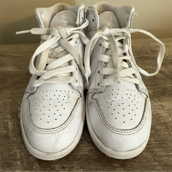 Nike Jordan 1 Mid Triple White Sneakers 640734-126 Youth Size 2