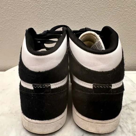 Nike Jordan 1 Panda High Top Sneakers 6.5 Y Black White