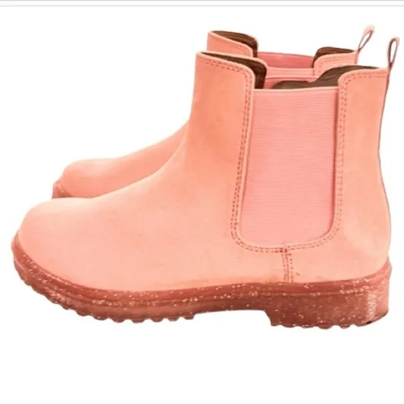 NWT- J. Crew Crewcuts- Girls Chelsea Boots in Sweet Rose. Size:4