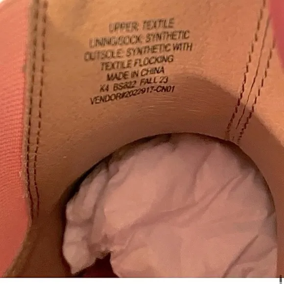 NWT- J. Crew Crewcuts- Girls Chelsea Boots in Sweet Rose. Size:4