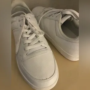 Pony mens white low top Athletic Sneakers US 13
