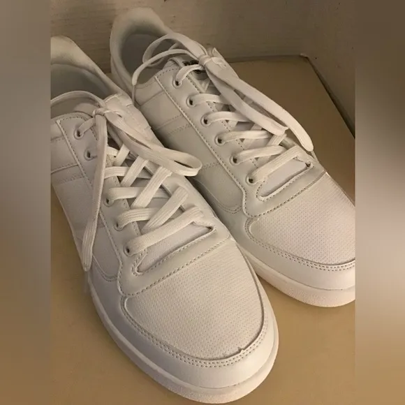 Pony mens white low top Athletic Sneakers US 13