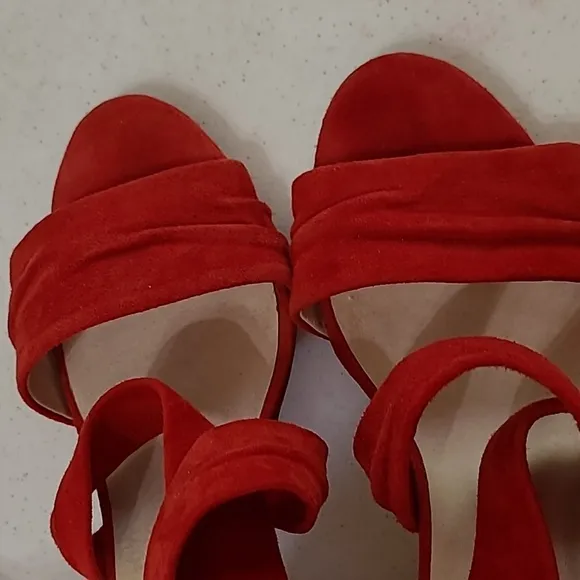 RAYE Maggie red suede Heeled Sandals that tie around the ankle size 8