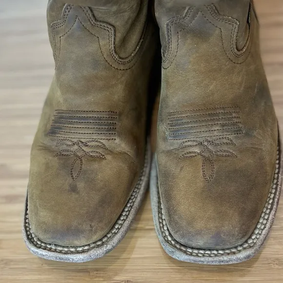 REYME SUNFLOWER FLORAL EMBROIDERED SIZE 6.5 BOOTS